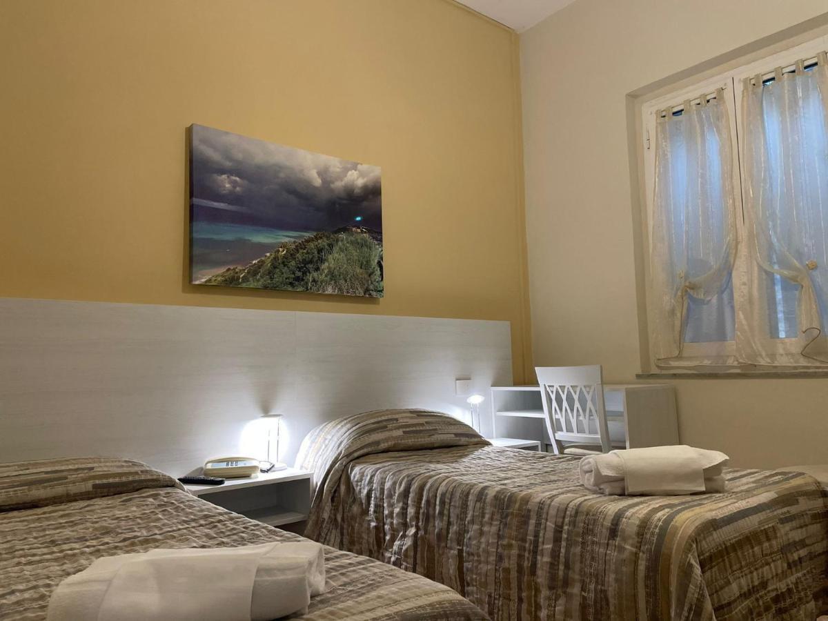 Hotel Ristorante Miramare Pesaro Ngoại thất bức ảnh
